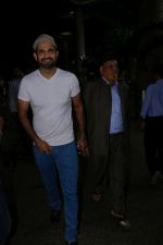 Irfan Pathan With Family Spotted At Airport on 29th June 2017